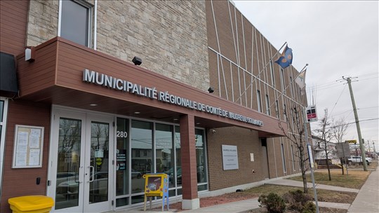 Les réalités d'une MRC «à cheval» sur la CMM