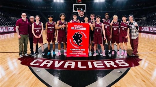 Une équipe de basketball de Notre-Dame-de-l'Île-Perrot reçoit un prix