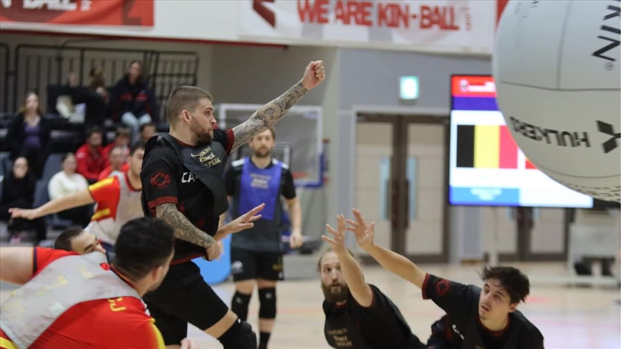 Documentaire sur le kin-ball, le sport qu'on a inventé puis oublié