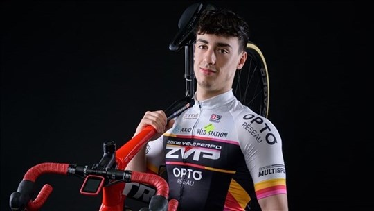 Jonathan Hinse se joint à l'équipe canadienne en Coupe du monde