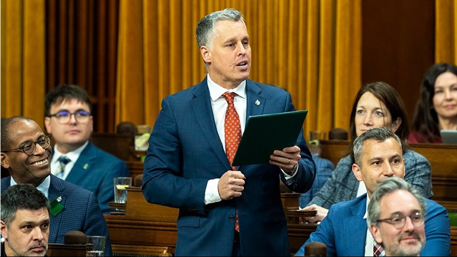 Gestion de l'offre: un pilier canadien selon Peter Schiefke