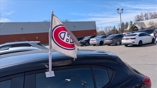 Séries éliminatoires: les citoyens à l'écoute, mais plus à domicile 