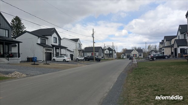Coteau-du-Lac: une pétition pour avoir un parc familial dans son quartier