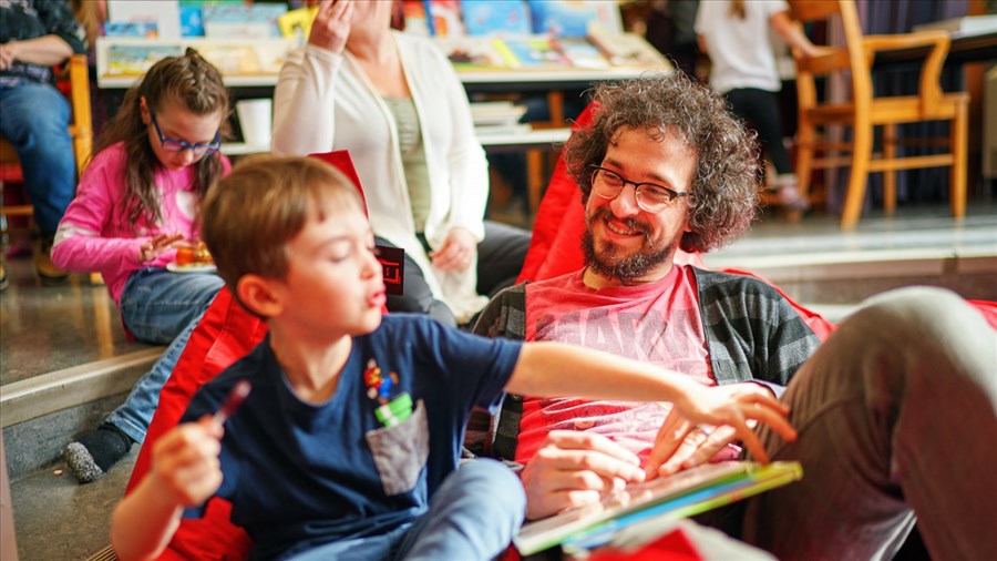 Une mobilisation défend la place de la culture dans les écoles