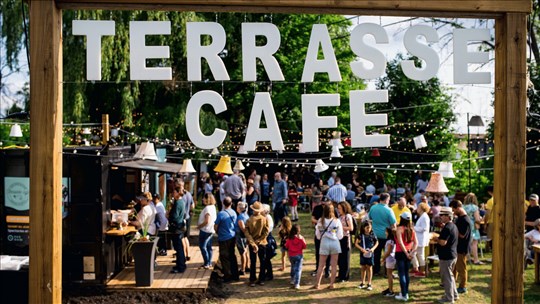 Saveurs, culture et communauté au Terrasse Café 