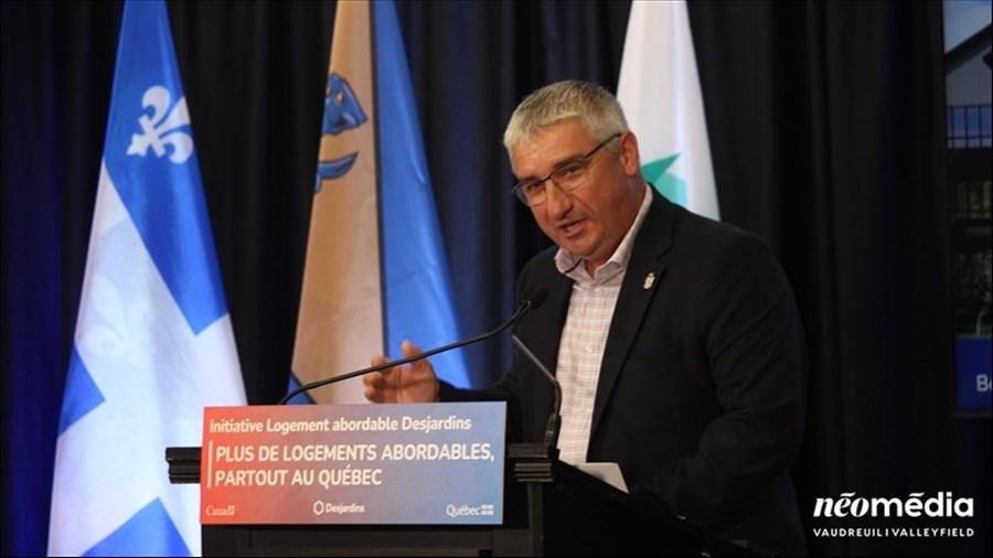 Besoins pressants en logement: la stratégie du gouvernement à court terme