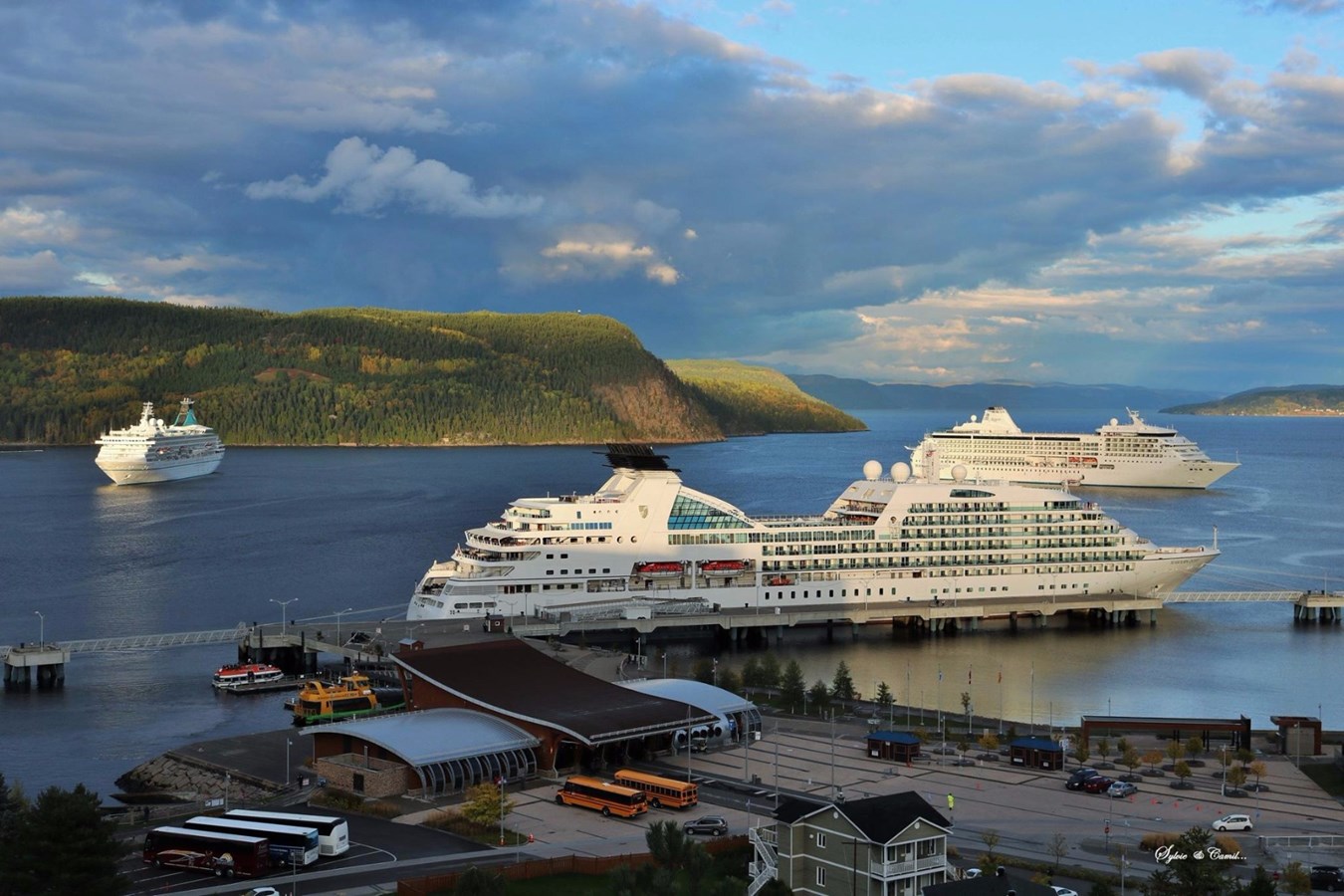 Une saison des croisières record à La Baie SaguenayLacStJean