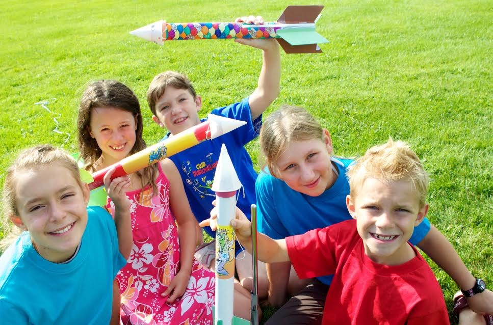 Les camps d’été Débrouillards pour expérimenter la science en s’amusant