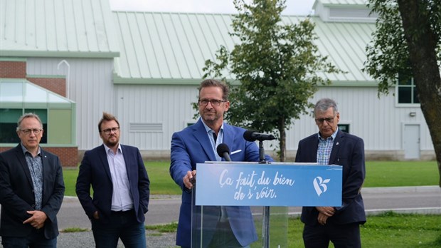 Ferme expérimentale de Normandin : 4 députés et un maire demandent plus de chercheurs Ferme expérimentale de Normandin : 4 députés et un maire demandent plus de chercheurs