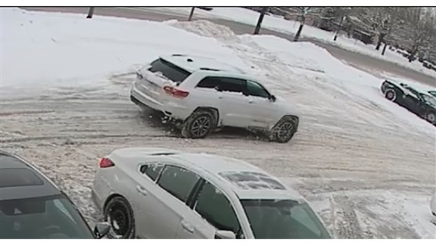 Le SPVM recherche un suspect commettant des invasions de domicile  