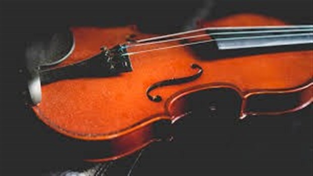 Les plus grands violoneux de passage à Salaberry-de-Valleyfield