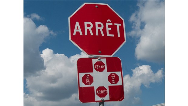 Retour d’un arrêt obligatoire à l'intersection des Érables et Trudeau
