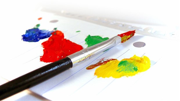 Apprenez les rudiments de la peinture acrylique entre parents et enfants 