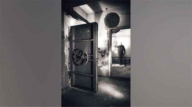 Sauvez le monde dans Grande évasion 2: Le piège nucléaire de La Factrie 