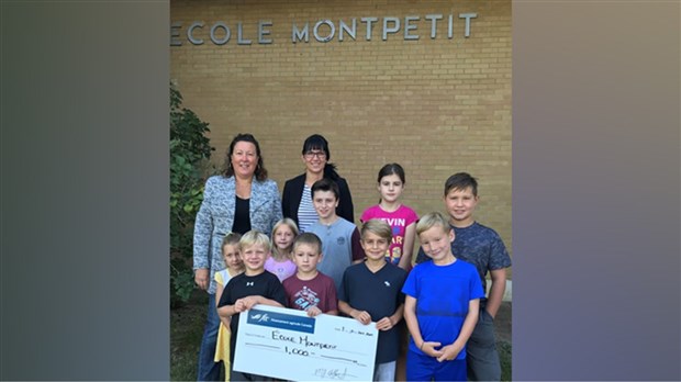 Financement agricole Canada octroie 1 000$ à l'école Montpetit de Saint-Chrysostome 