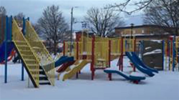 Les structures de jeu fermées pour l’hiver à Salaberry-de-Valleyfield 