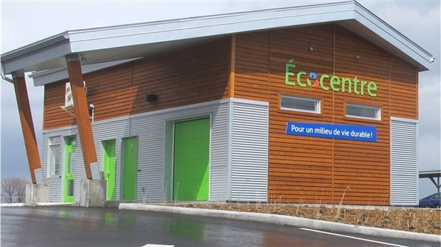Pensez aux écocentres pour des Fêtes écoresponsables