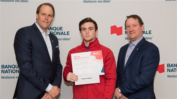 Tristan Villiers nouveau récipiendaire de la Bourse de soutien à la réussite académique et sportive