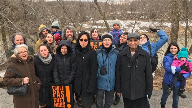 « Les intérêts financiers des entreprises pétrolières doivent-ils passer devant la santé et la sécurité de notre monde, de notre environnement ? » -  Anne Quach.