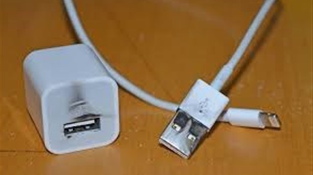 Rappel de chargeurs USB : la Ville de Salaberry-de-Valleyfield invite ses citoyens à la vigilance