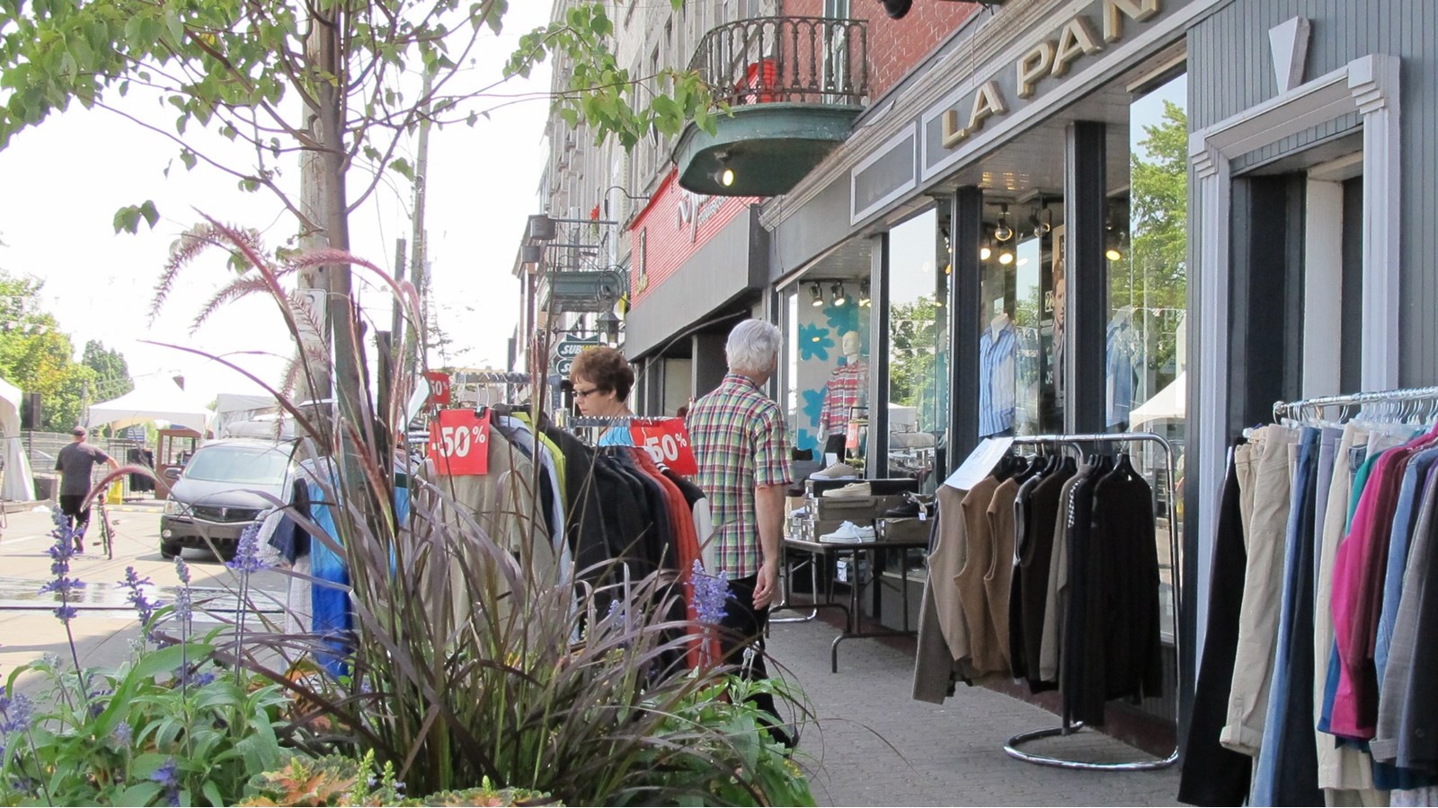 La rue Victoria de SalaberrydeValleyfield est en mode Régates