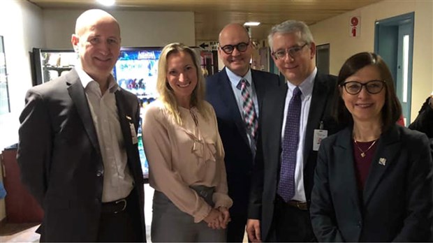 La ministre de la Santé et des services sociaux a visité l’Hôpital du Suroît avec les députés régionaux 