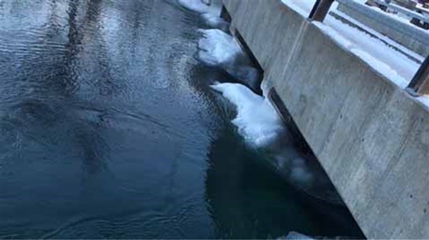 Hydro-Québec intervient à Saint-Timothée pour défaire un embâcle 