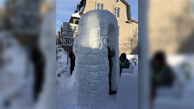 Concours intercollégial de sculpture sur neige : le Collège de Valleyfield en compétition
