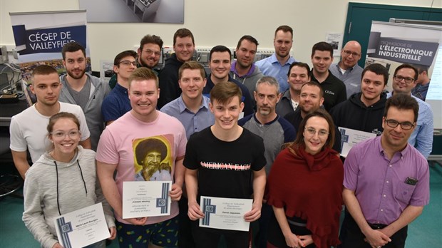 Le Cégep de Valleyfield récompense 15 étudiants méritants 