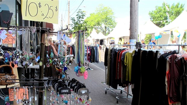 La rue Victoria: en mode Régates de Valleyfield du 12 au 14 juillet 