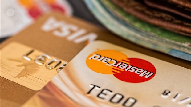 Le paiement minimum des cartes de crédit augmentera graduellement jusqu'à 5 % du solde