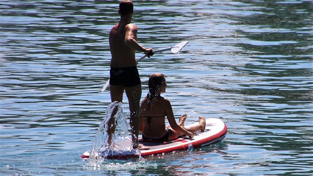 Trois initiations au SUP en août à Saint-Stanislas-de-Kostka 