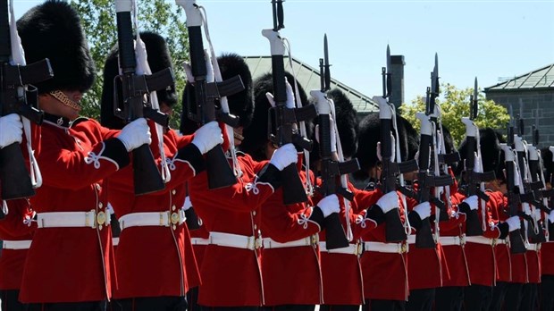 Parade militaire cet après-midi à Beauharnois 