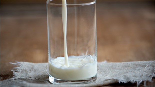 Agropur procède au rappel de sept sortes de lait vendus au Québec 