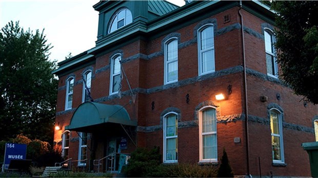 Bibliothèque ouverte à Sainte-Martine, malgré la zone rouge 