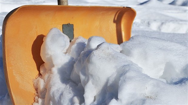 Neige et risque de pluie verglaçante pour ce jeudi selon Environnement Canada