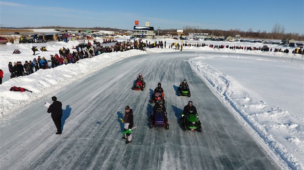 Saint-Zotique annule son Grand prix de tracteurs à gazon sur glace 