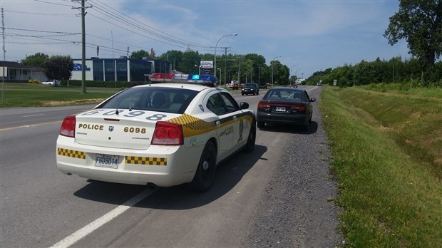Interdiction de circuler dans les régions éloignées : une décision nécessaire selon le PQ