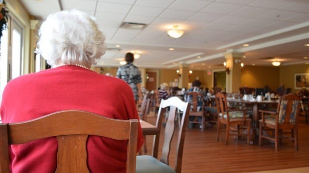 Crise dans les CHSLD : l'AREQ réclame une commission d'enquête publique 