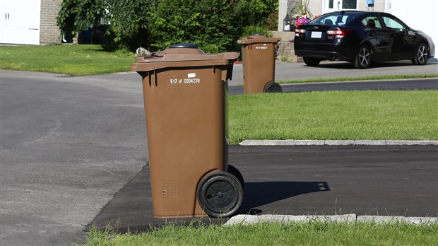 Les sacs de plastiques dans le compost, c'est non! 