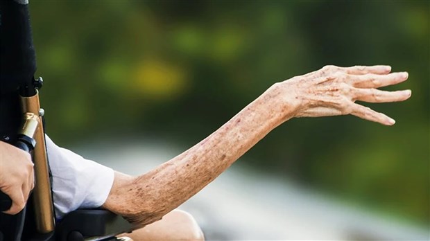 Ce lundi, on pose un geste de bienveillance envers un aîné 