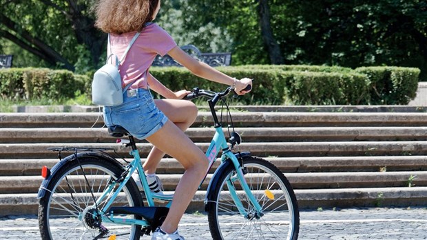 Le manque d'infrastructure adéquate décourage les cyclistes, révèle un sondage