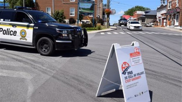 75 automobilistes sensibilisés lors de la campagne « Pas de cell au volant, c’est gagnant ! »