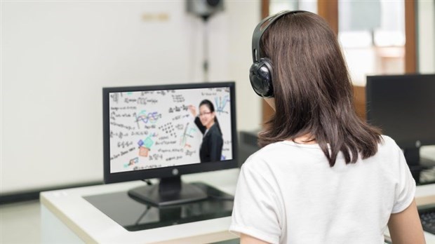 Québec constitue une réserve d'équipements informatiques pour les élèves