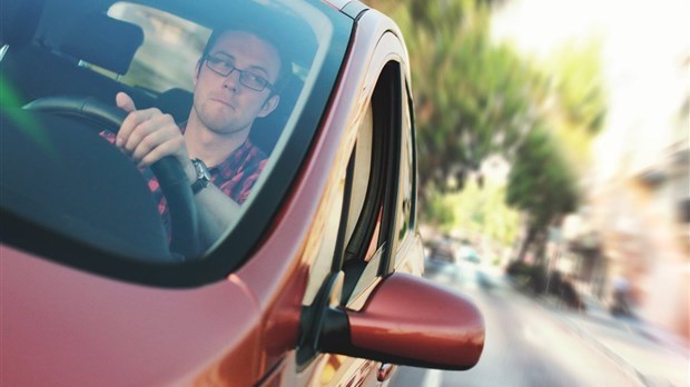 La SAAQ lance une nouvelle campagne de sensibilisation sur la distraction au volant