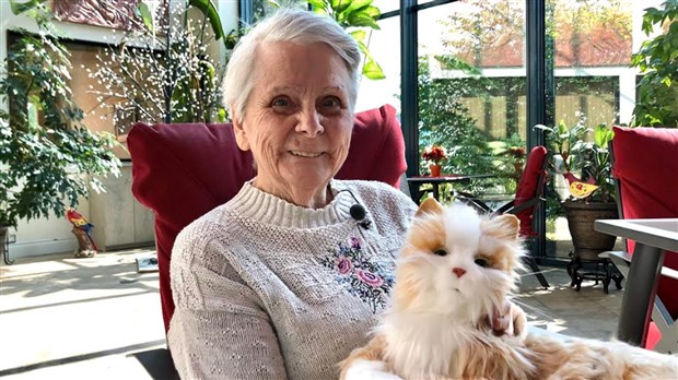Don de cinq peluches  thérapeutiques à la Fondation de l’Hôpital du Suroît