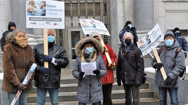 Le comité de sauvegarde du centre-mère enfant salue l'arrivée d'une maison des naissances 