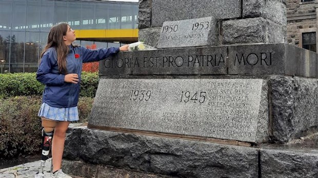 Une jeune amputée de Saint-Polycarpe rend hommage aux anciens combattants 
