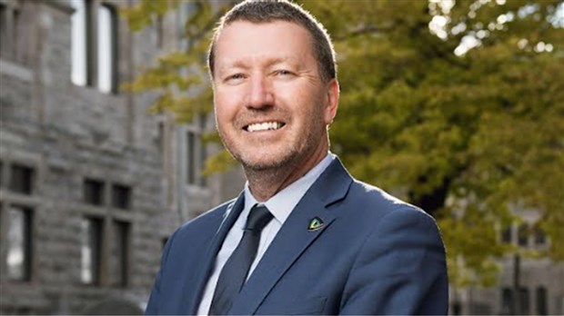 Le directeur général du Cégep de Valleyfield siège sur le C.A. de l'UQAM