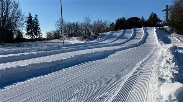 L’aire de glissade est de retour au parc Delpha-Sauvé